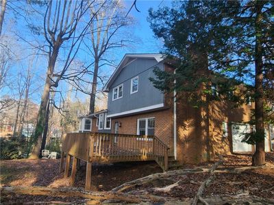 3715 Sweet Briar Ct SE