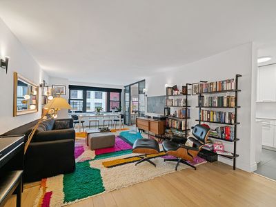 196 E 75th St APT 3F