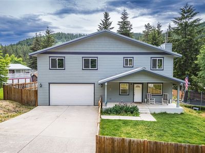 3633 Cottonwood Lane