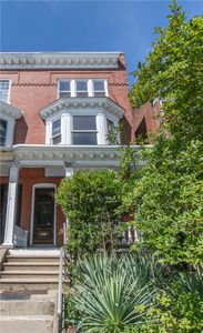 1231 W Walnut St