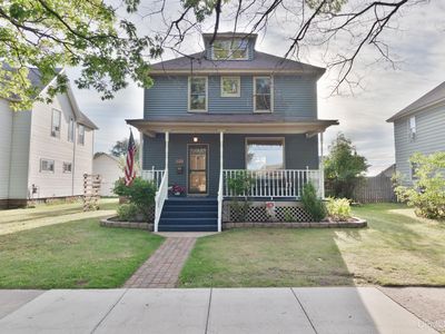 911 Oak St