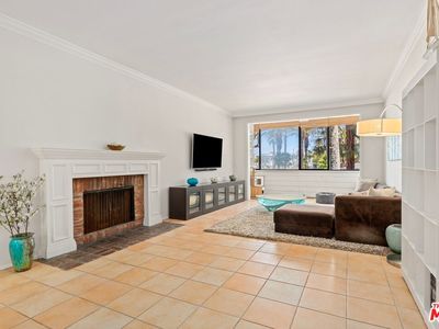 Property at 310 Tahiti Way APT 103, Los angeles, CA
