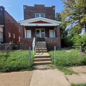 4710 Highland Ave