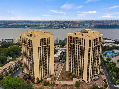800 Palisade Avenue #807