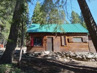 0 Hlk135 Cabin Heart Mdw