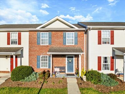 50 Charleston Ln