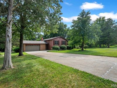 15740 Ruby Ln