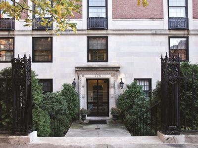 276 Marlborough St APT 1