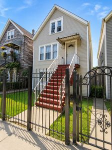 2523 W 46th Pl