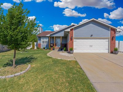 703 S Red Oaks Cir