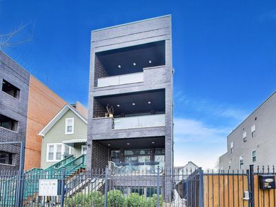 1818 N Sawyer Ave #1W