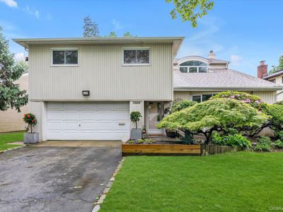 1055 Cedarhurst Street