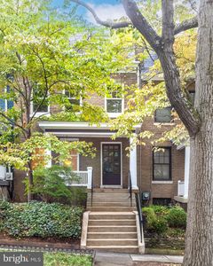 1820 Kenyon St NW