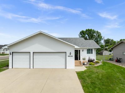 2608 Crescent Dr