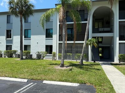 1009 Green Pine Boulevard #E1