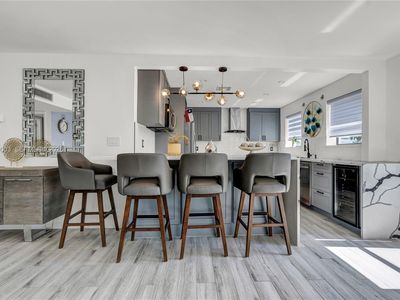 76 Isle Of Venice Dr APT C