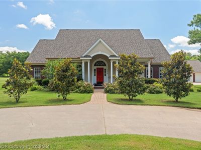300 Barcliff Ln