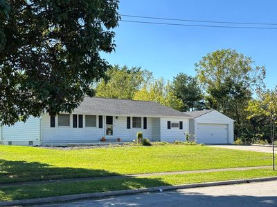 Property at 2675 Red Rock Blvd, Grove City, OH