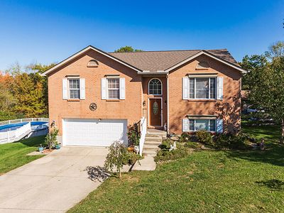 85 Bradley Dr