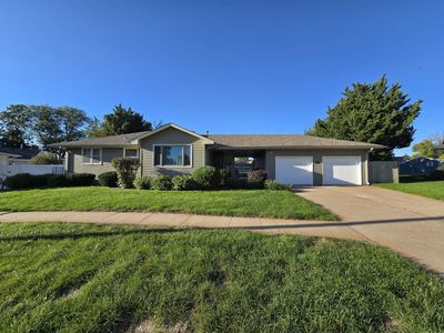 413 Hillside Dr