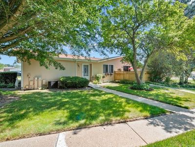 4716 W Oakwood Dr APT 2