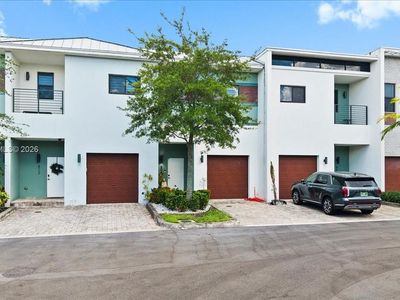 808 NW 44th Ter