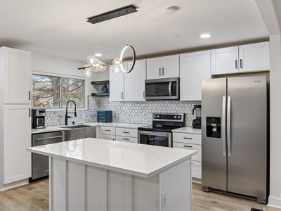 6955 Highland Park Dr