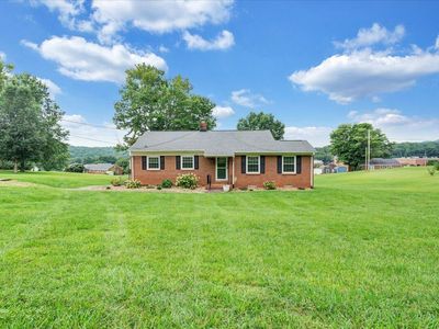 235 Arthur Cir
