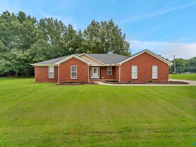 Property at 89 Beaver Creek Rd, Laceys Spring, AL