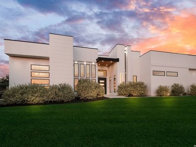 23122 HENNESS PASS