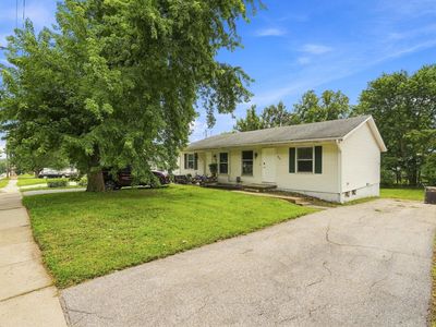 121 E Watrous Ave