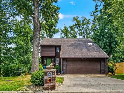 65 Mayfair Way