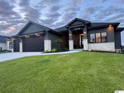 19006 Acorn Dr