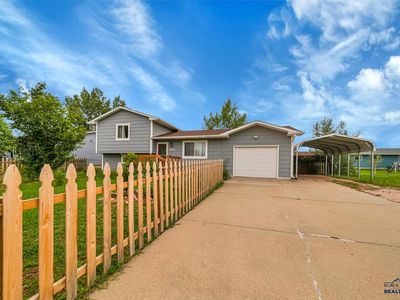 4623 Trail Dr
