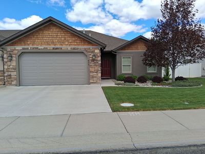 472 Arrowhead Path