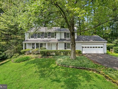 2284 Dosinia Ct