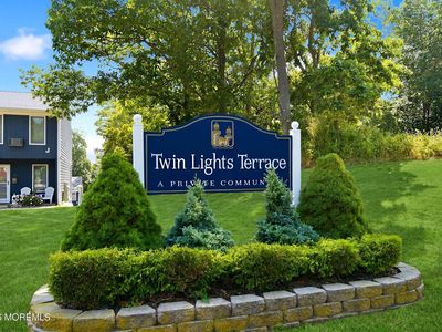 H12 Twinlights Court #H12