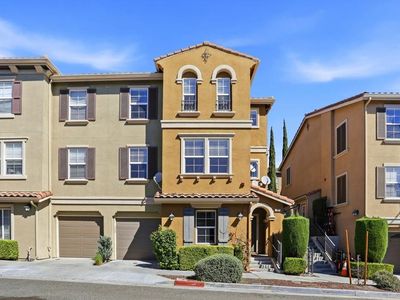 367 Marble Arch Ave