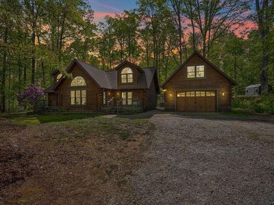 215 Bowen Rd