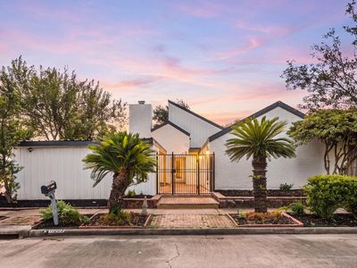 11003 Bellbrook Dr