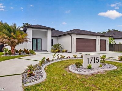 1715 SW 4th St