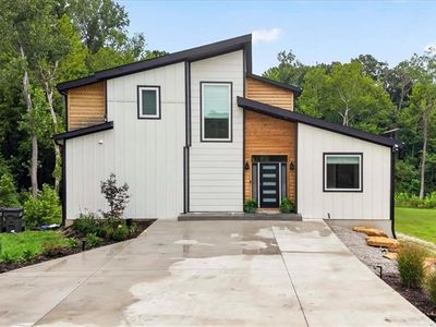 8395 NW Baker Cir