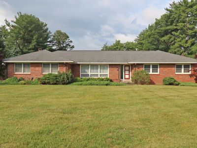 3837 Gloucester Dr