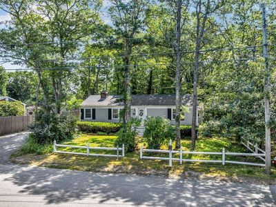 11 Hazelwood Road