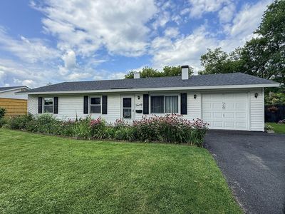 20 Tioga Ln