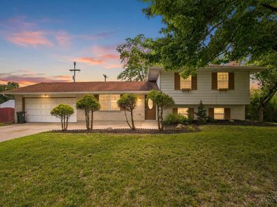 815 Carriage Hill Ln
