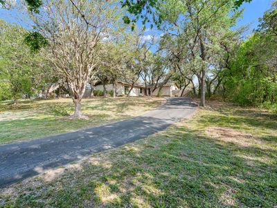 7806 SHADY HOLLOW LN