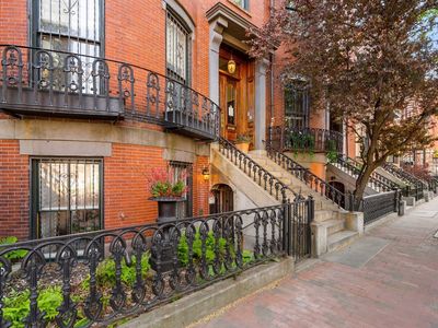 617 Massachusetts Ave #1A