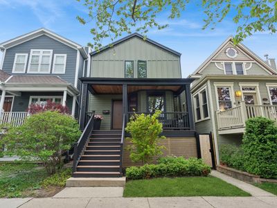 2250 W Berwyn Ave