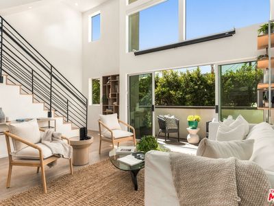 5411 W Wilshire Vista Ln